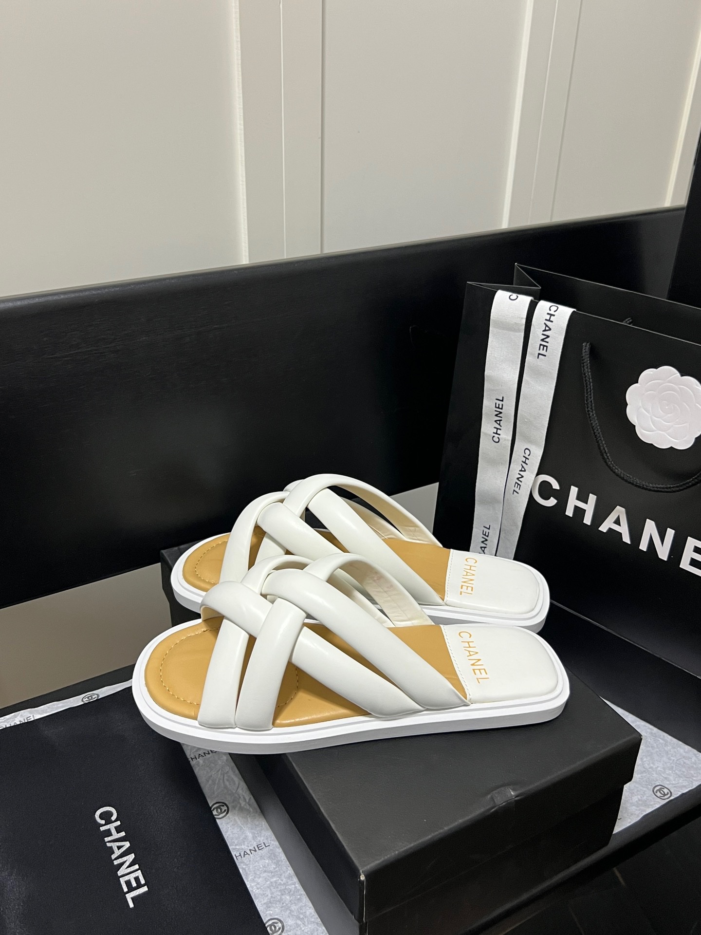 Chanel 2023 New Slippers - Image 7
