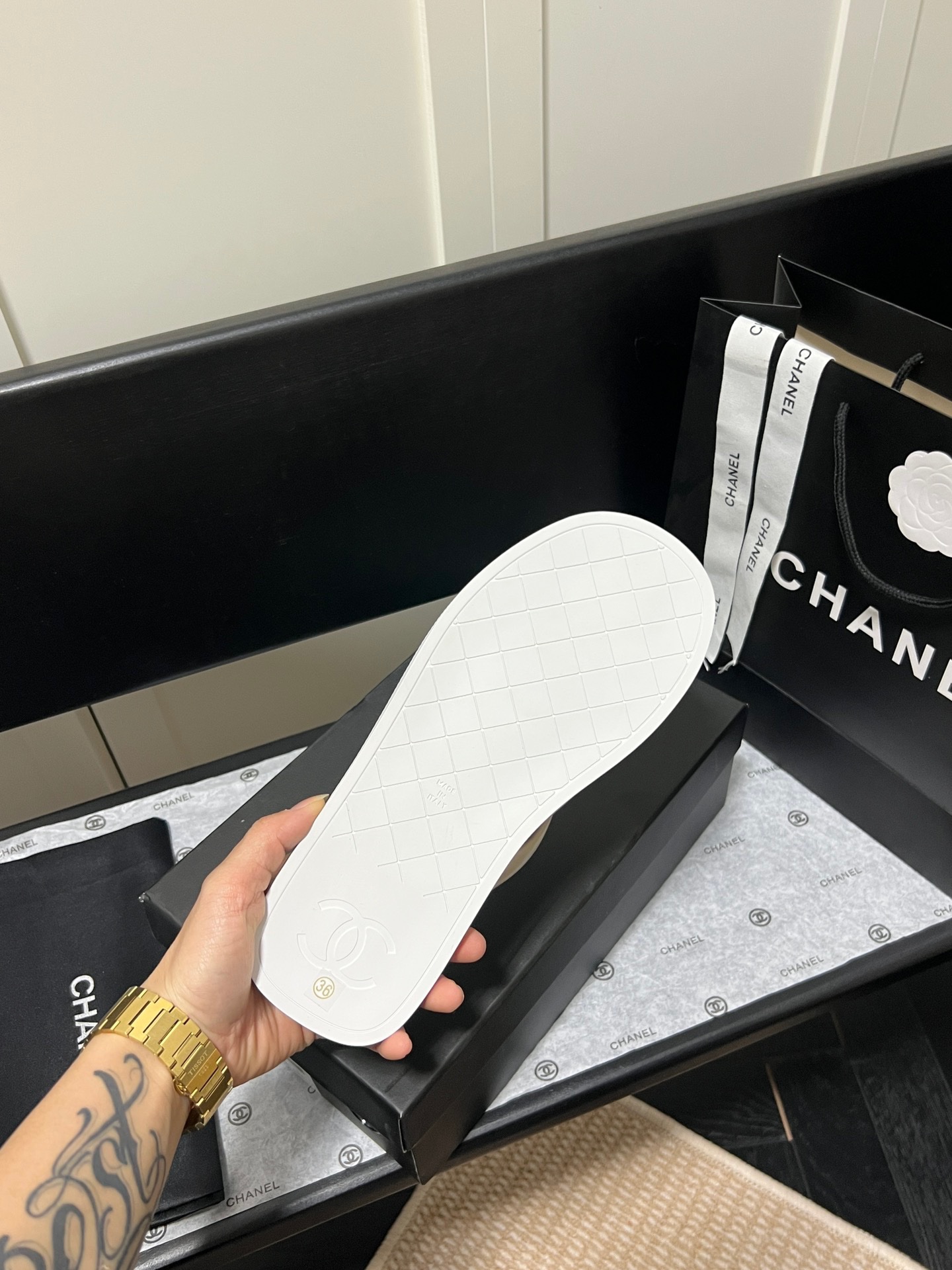 Chanel 2023 New Slippers - Image 9