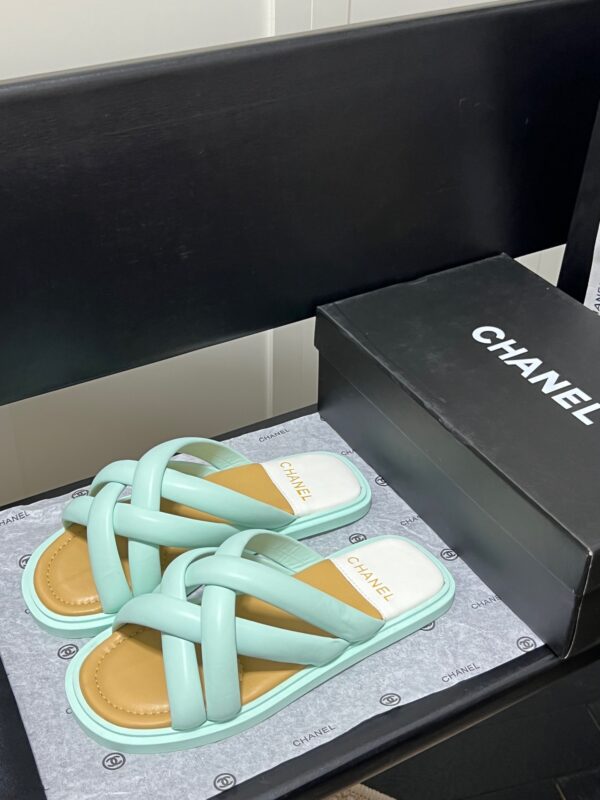 Chanel 2023 New Slippers