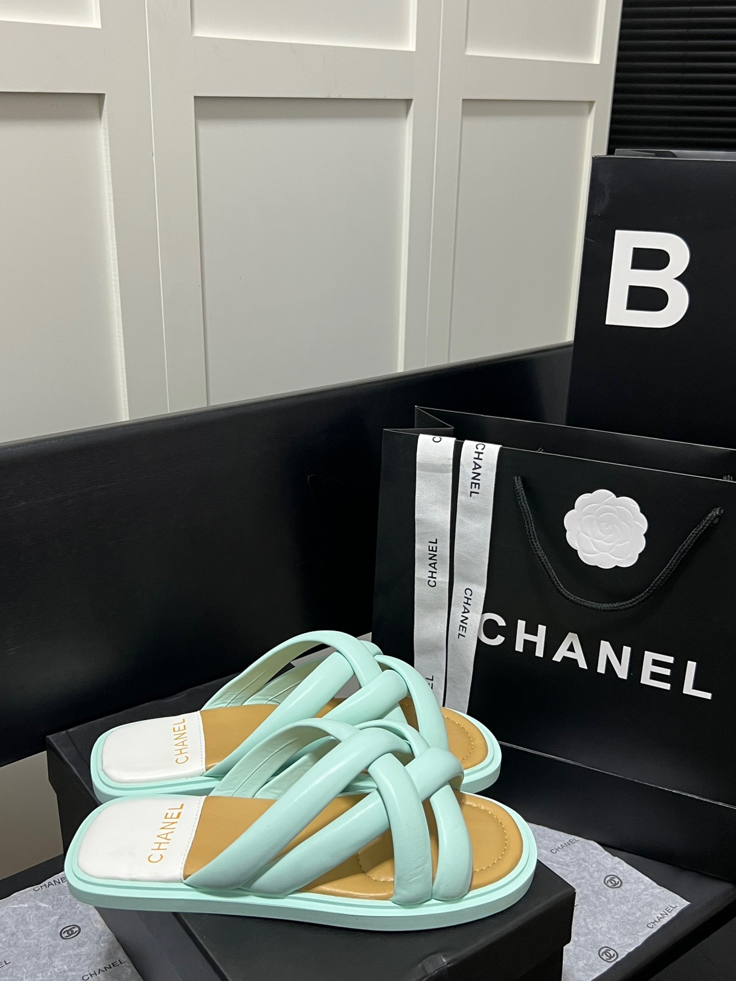 Chanel 2023 New Slippers - Image 4