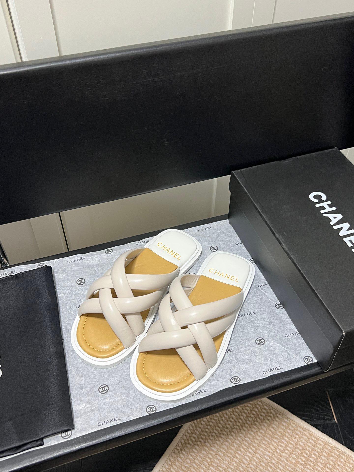 Chanel 2023 New Slippers - Image 3