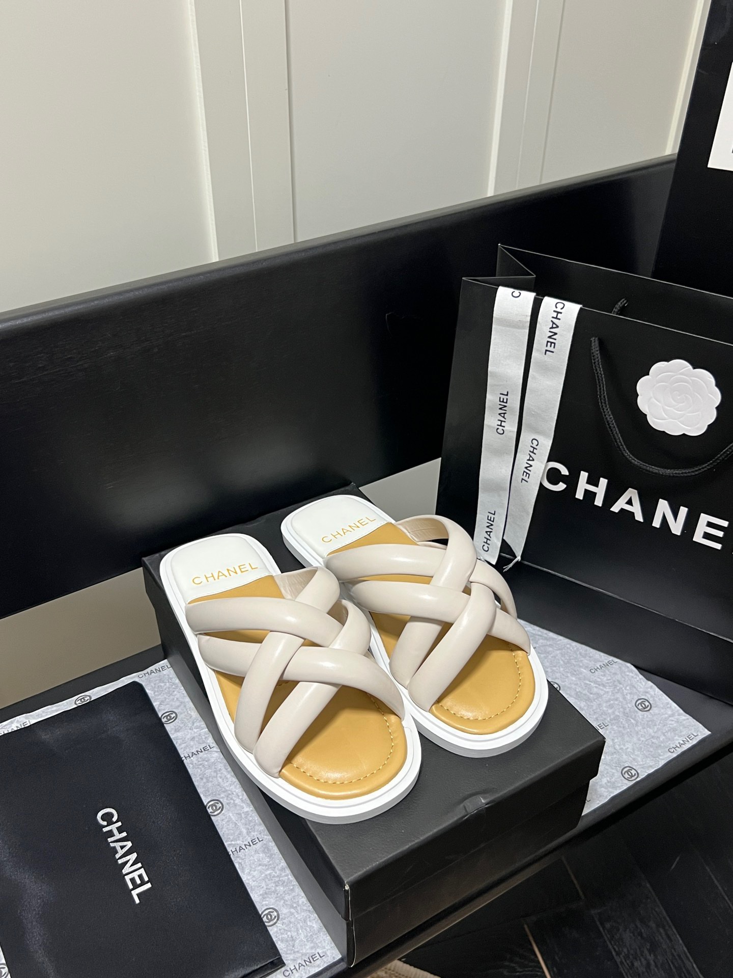 Chanel 2023 New Slippers - Image 5