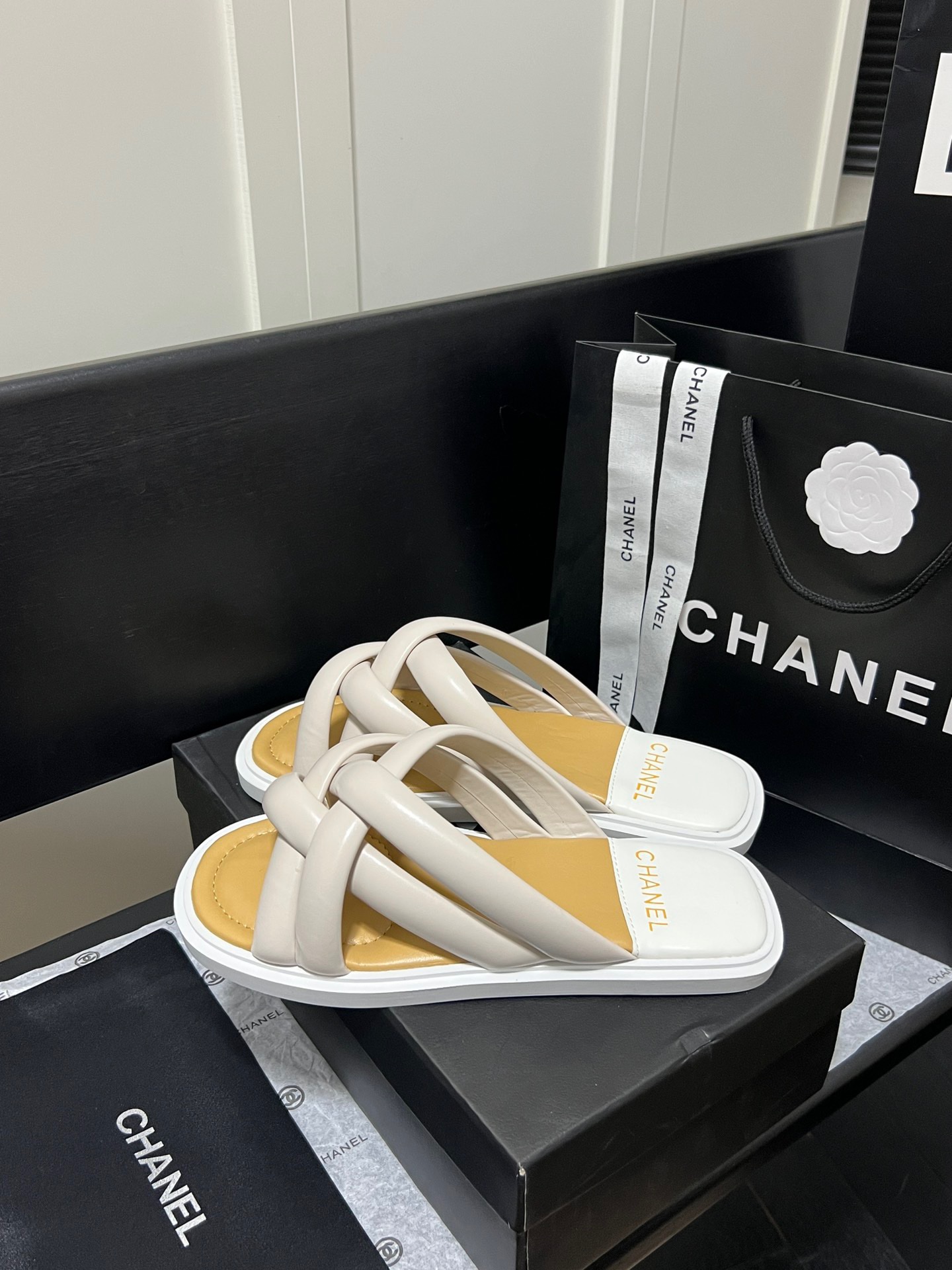 Chanel 2023 New Slippers - Image 7