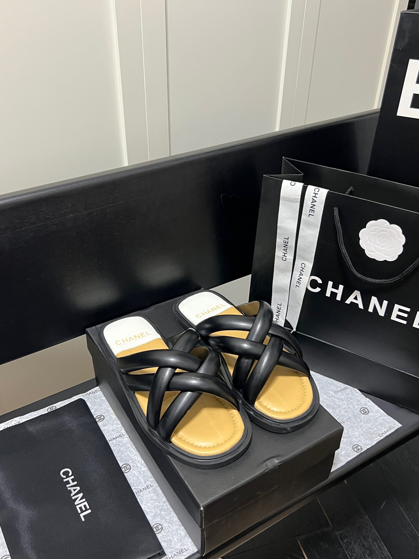 Chanel 2023 New Slippers - Image 5