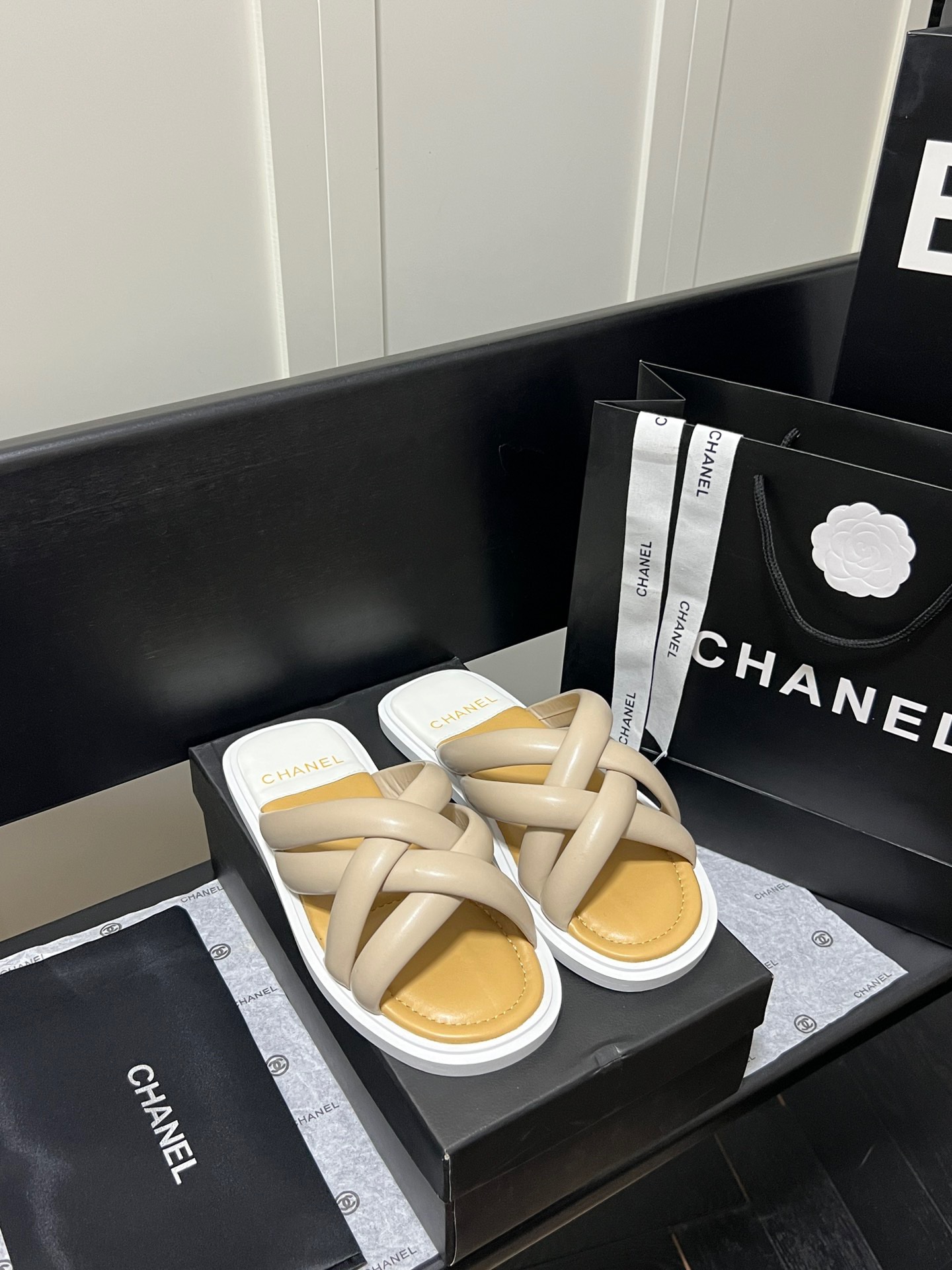 Chanel 2023 New Slippers - Image 5