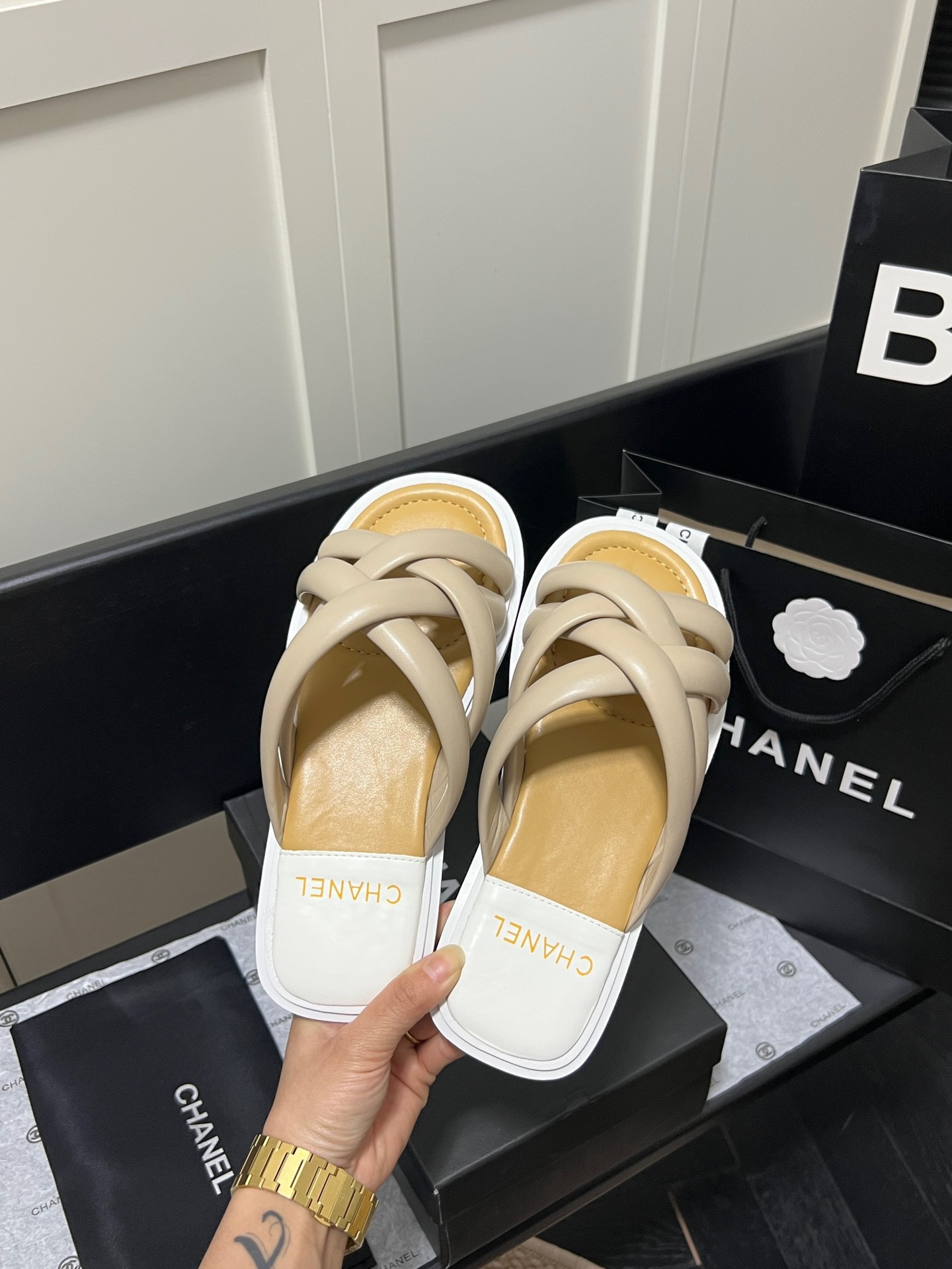 Chanel 2023 New Slippers - Image 6