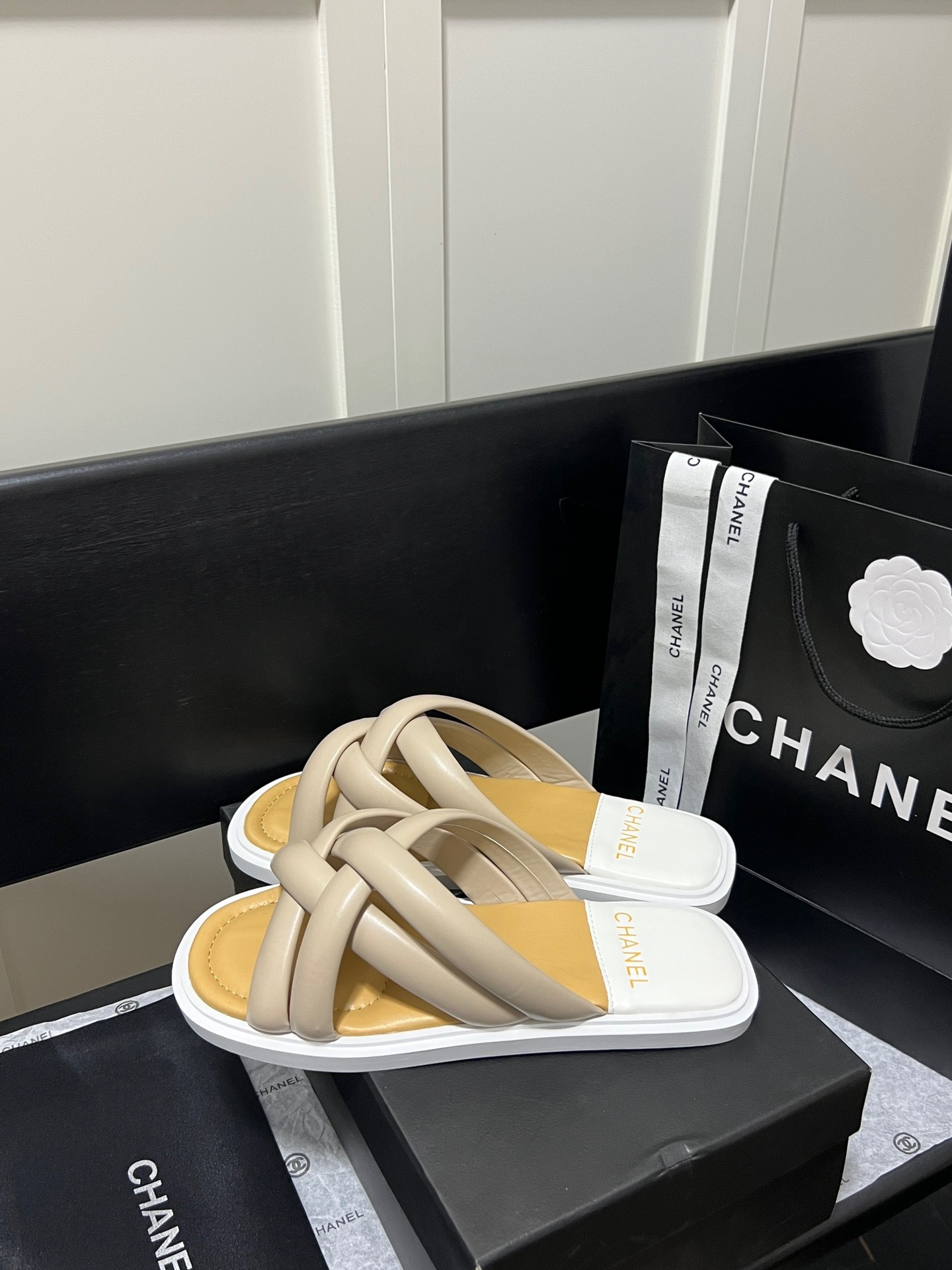 Chanel 2023 New Slippers - Image 7