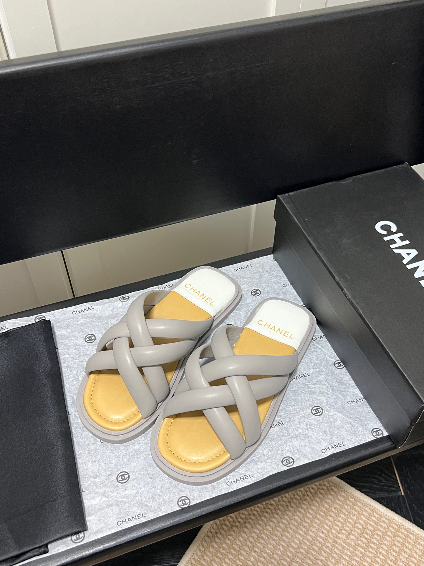 Chanel 2023 New Slippers - Image 8