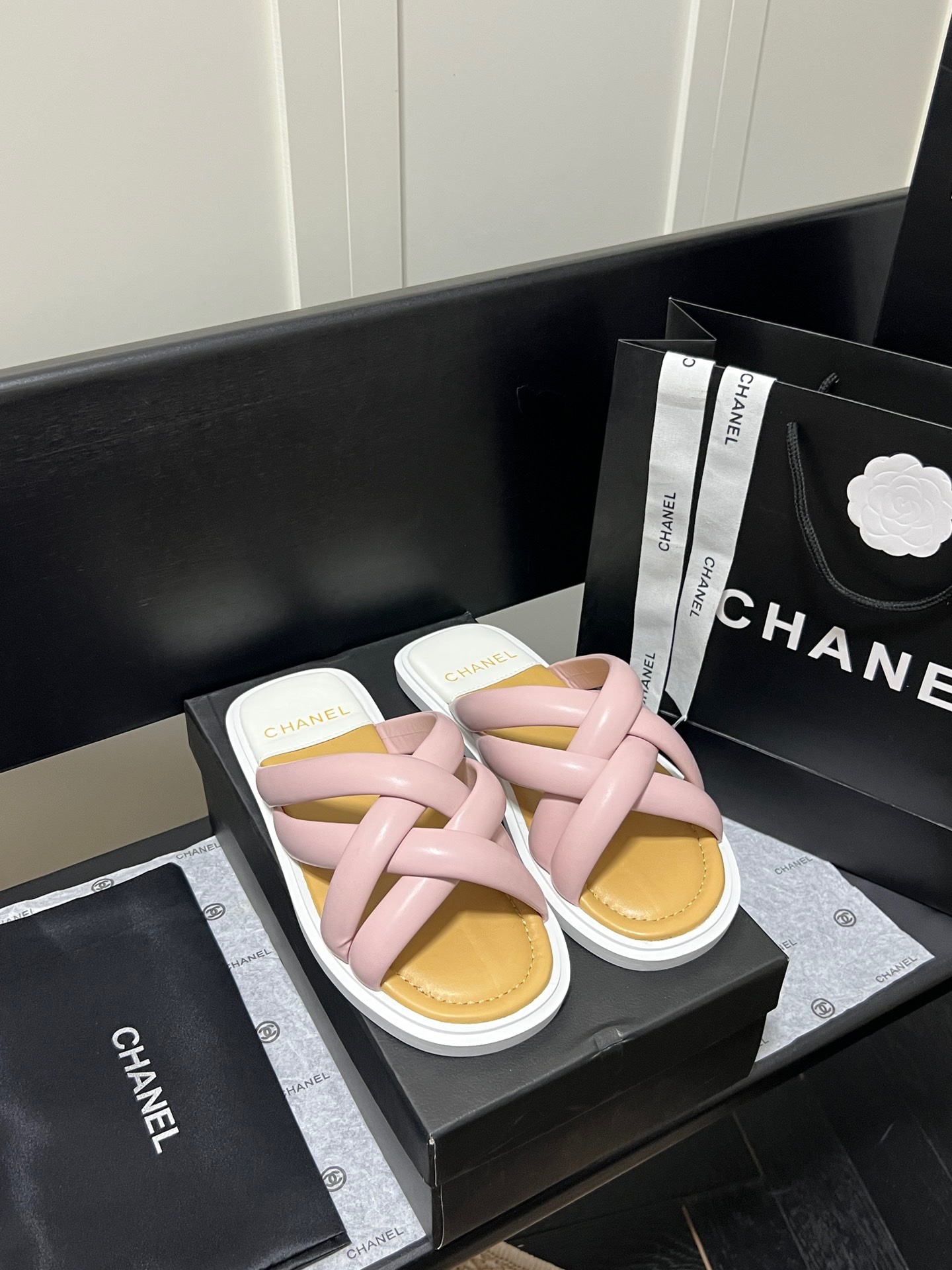 Chanel 2023 New Slippers - Image 5