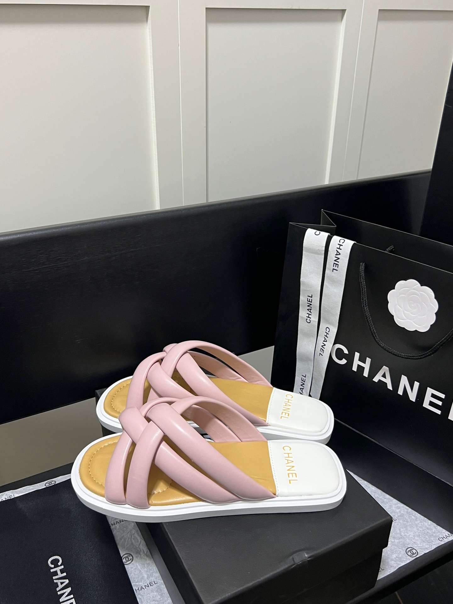 Chanel 2023 New Slippers - Image 7