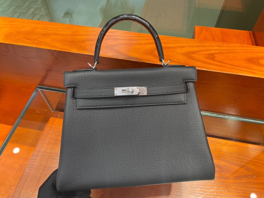 img_9468 Kelly 28 Noir in Togo PHW - Image 1