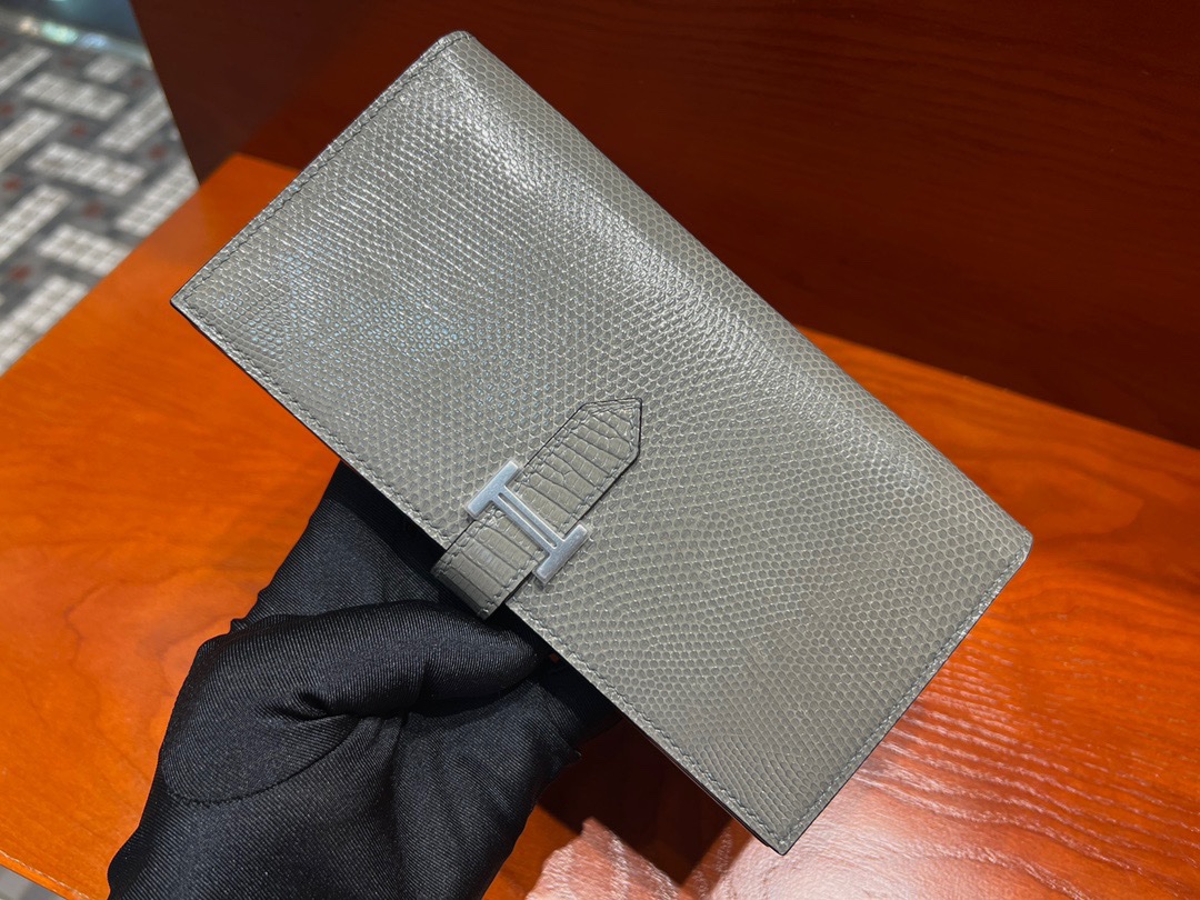 img_9730 Hermes Bearn Wallet in Etain Lizard - Image 1