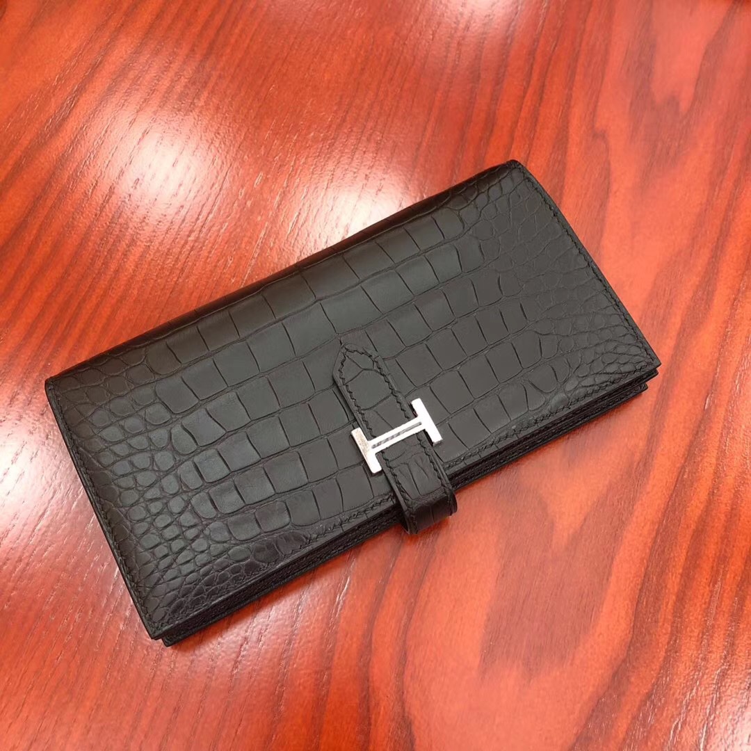 img_9830 Hermes Bearn Wallet in Noir Crocodile - Image 1