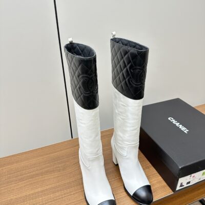 Chanel New Small Grid Knight Boots