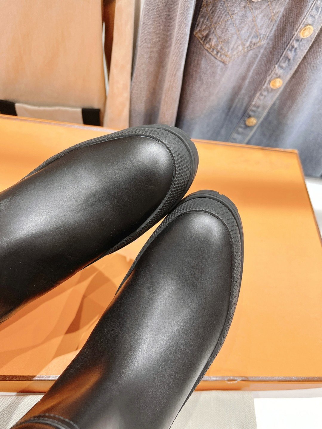 Hermes Catwalk Style Knight Boots - Image 2