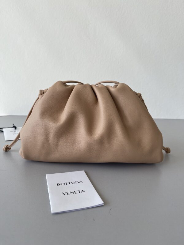 Bottega Veneta Pouch Small Cloud Bag