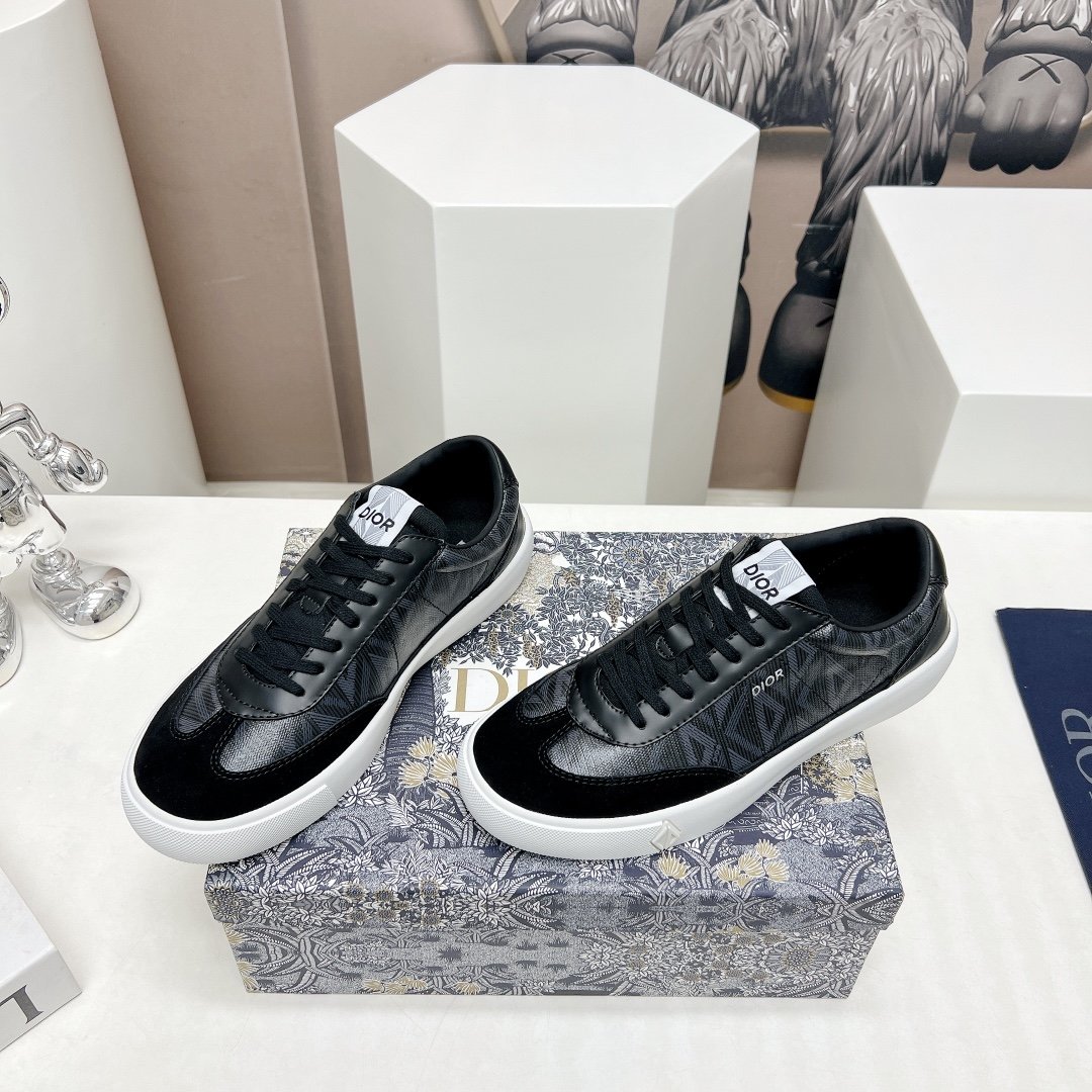 Dior New Sneakers - Image 2