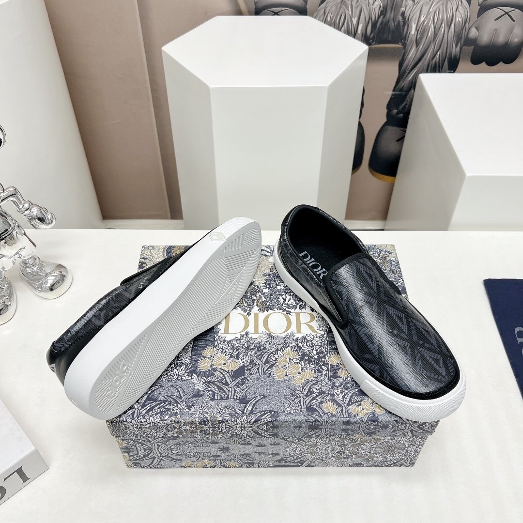 Dior New Sneakers - Image 7