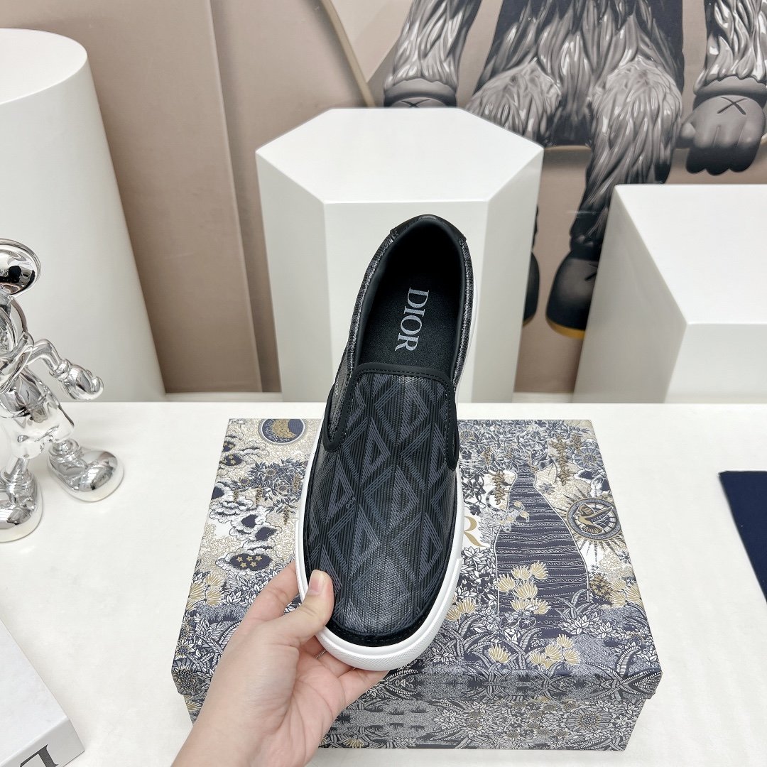 Dior New Sneakers - Image 5