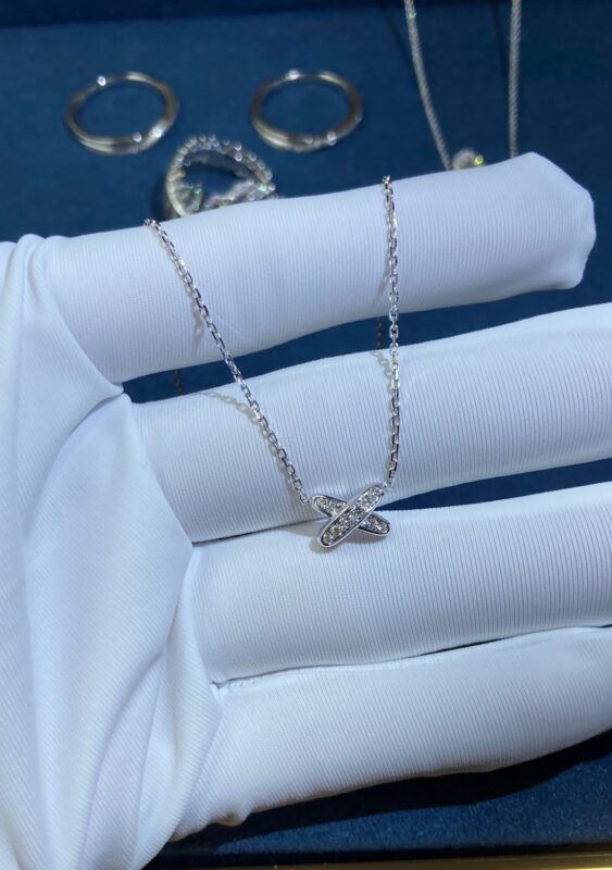 Crossover Necklace, White Gold