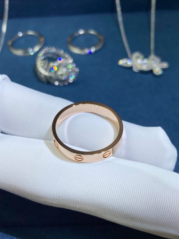 Narrow Screw Down Ring, Rose Gold