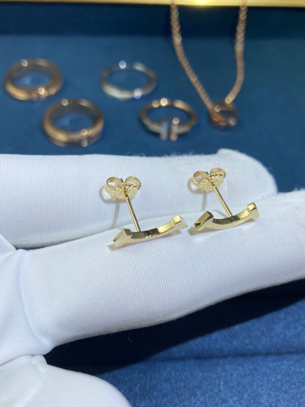 Small Diamondless Smiley Face Stud Earrings, Yellow Gold