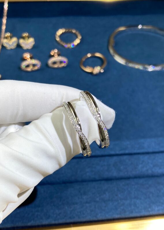 Single Row Diamond Ring, Platinum