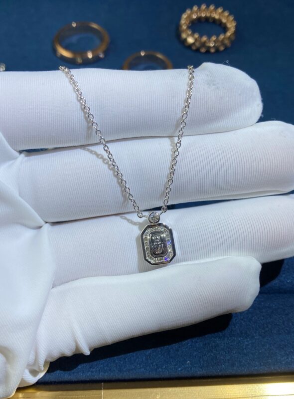 HW Necklace, White Gold