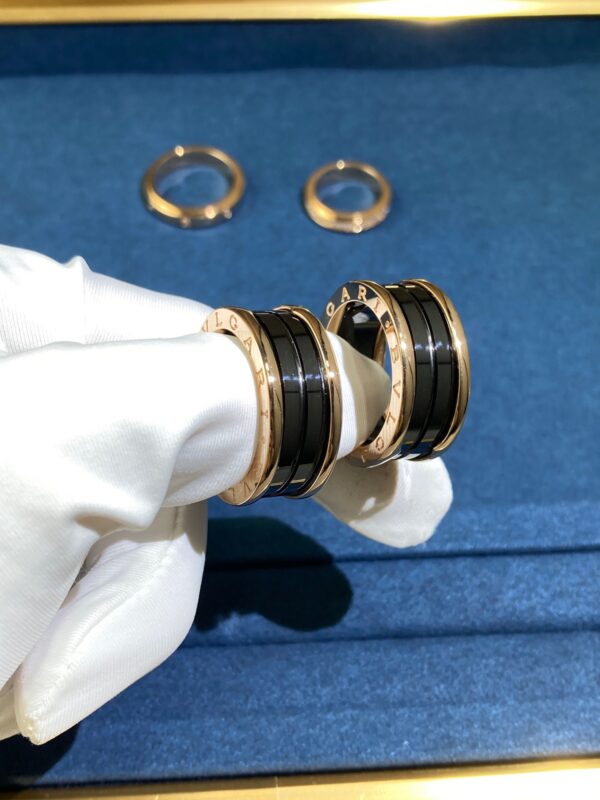 Black Ceramic Spring Ring, Rose Gold