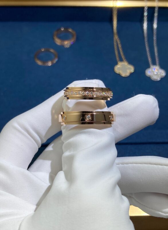 Turning Ring, Rose Gold