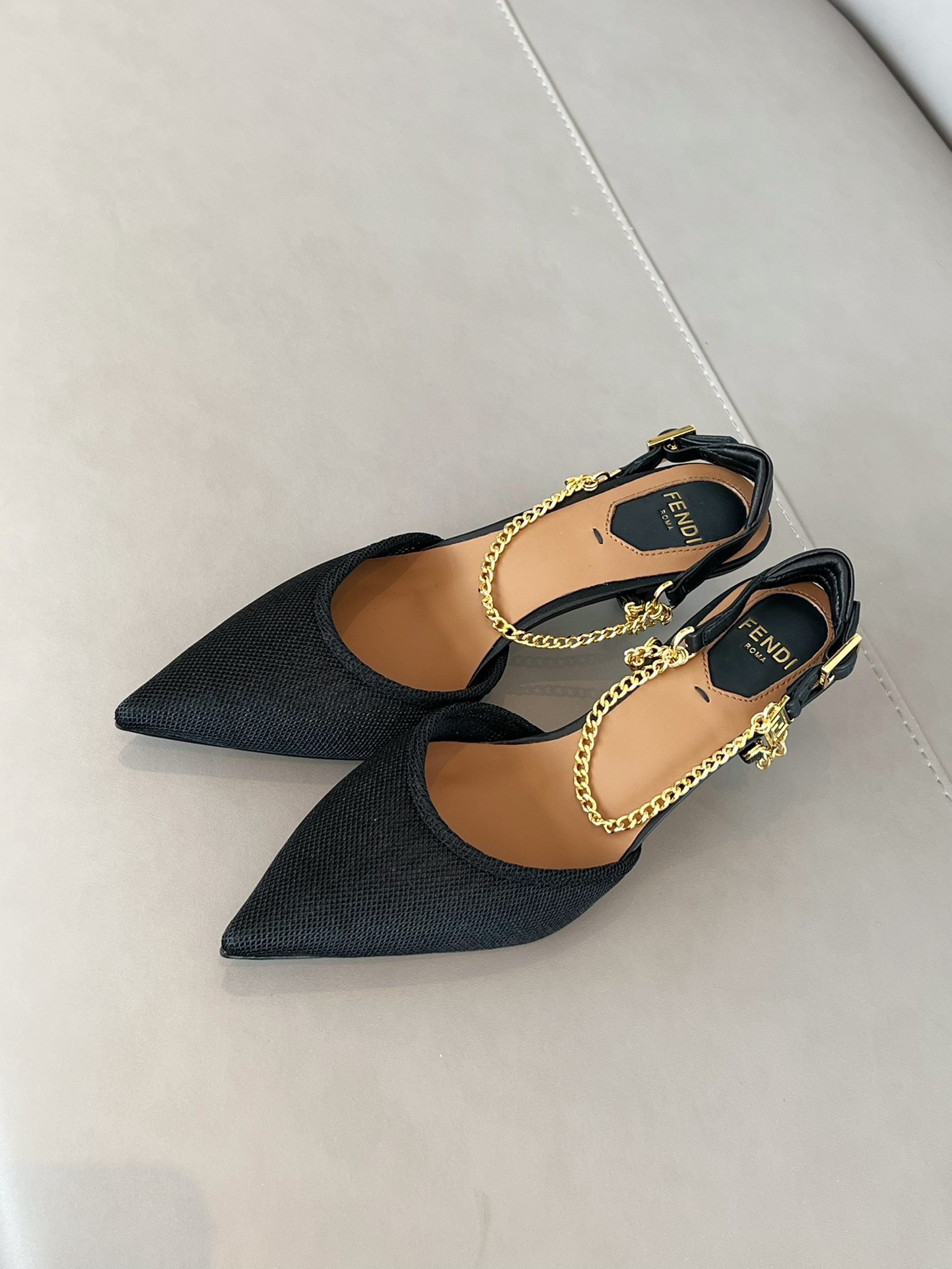 Fendi 2023 ss New Colibrì Lite Slingback Shoes - Image 4