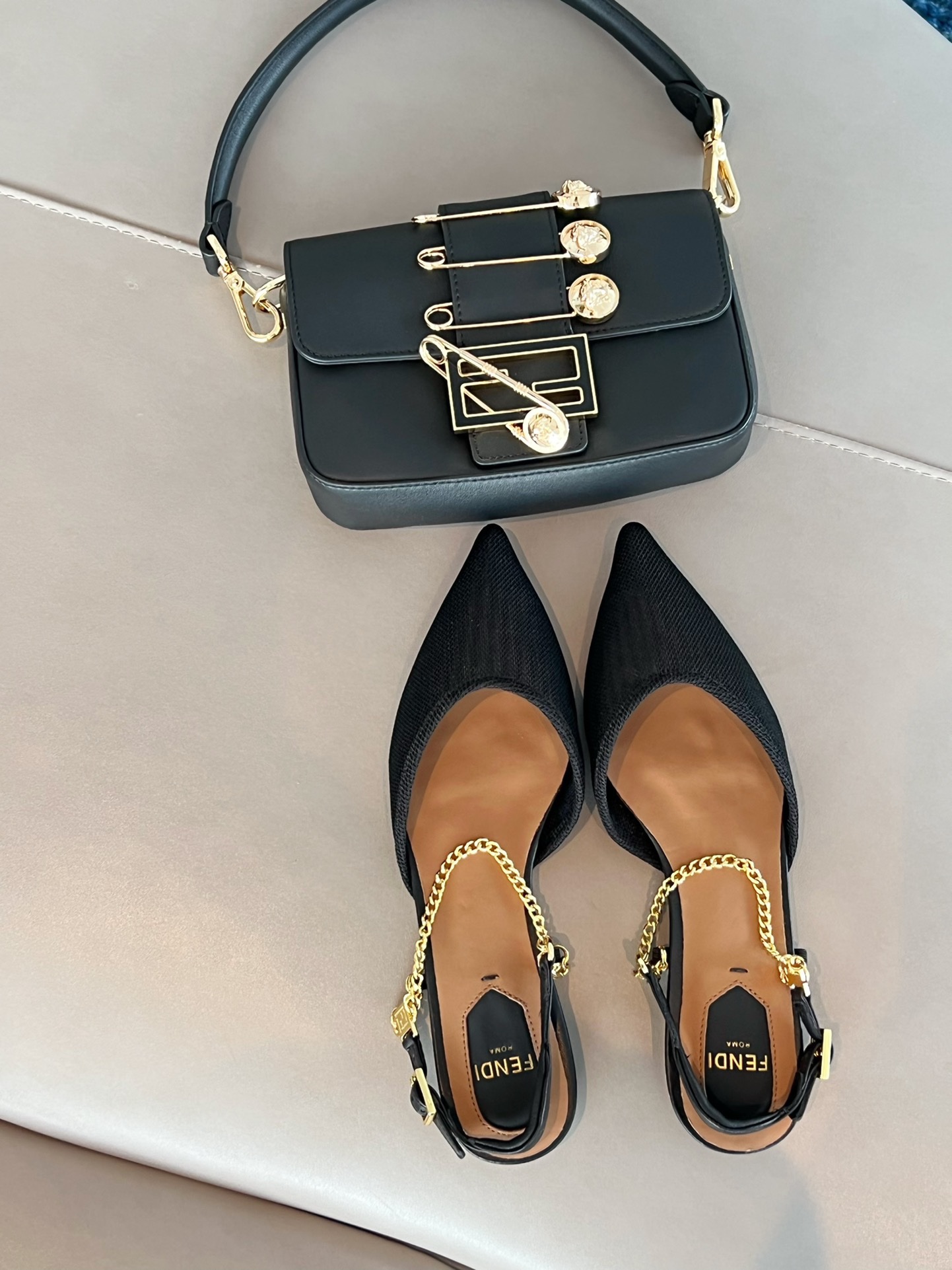 Fendi 2023 ss New Colibrì Lite Slingback Shoes - Image 6