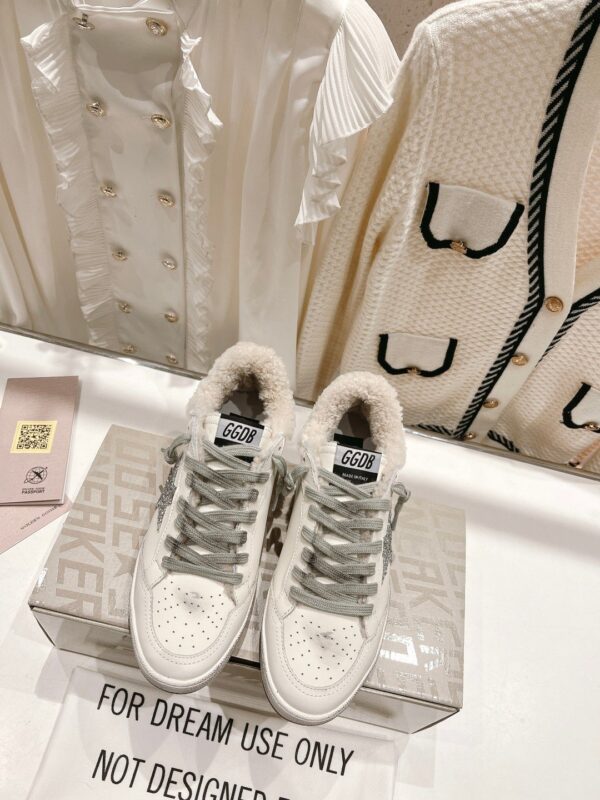Golden Goose Sneakers