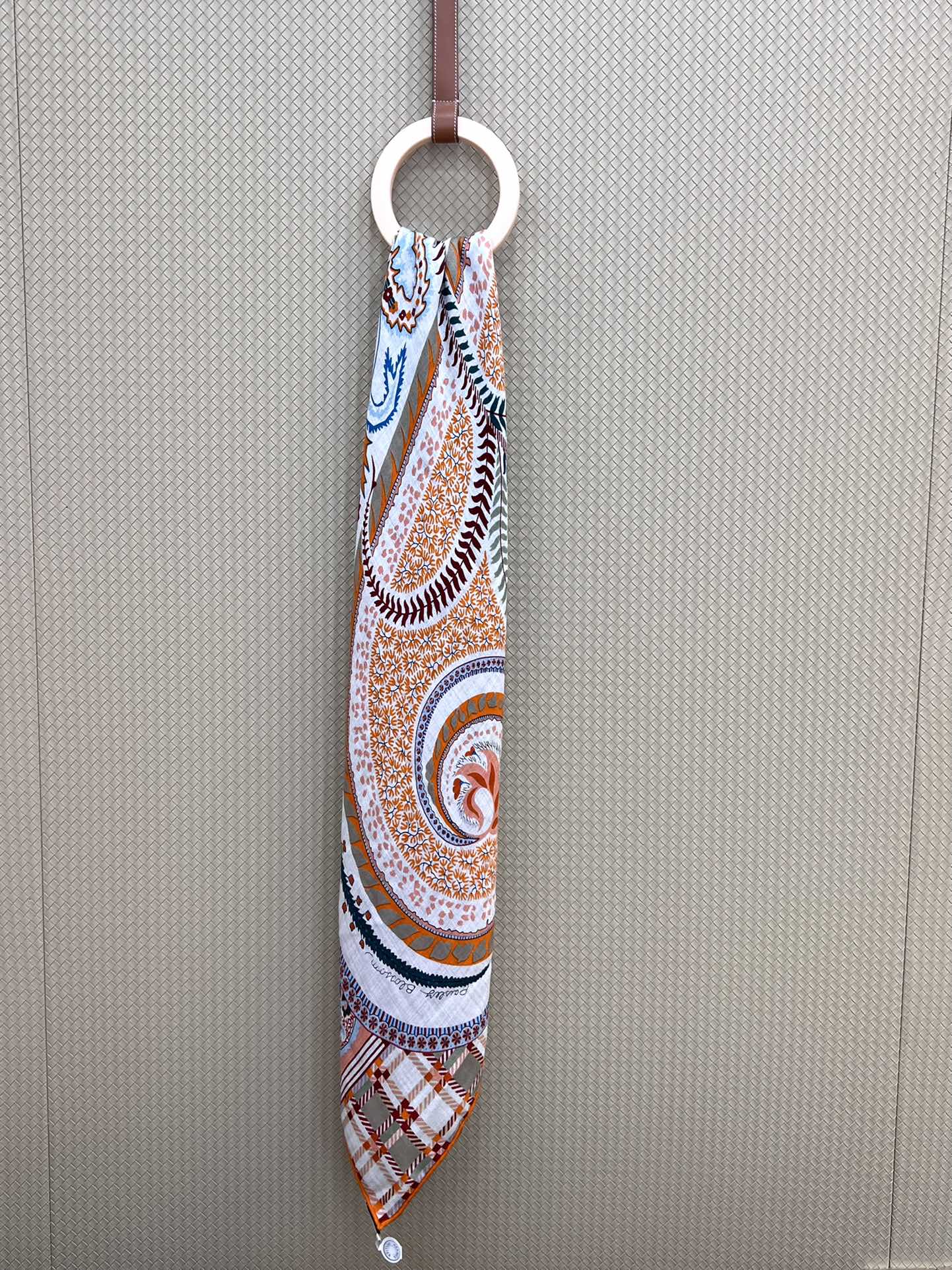 8ffe13_9f6f10c626f04a90a64c82e7955387cfmv2.jpg Hermes Noble Saddle - Image 1