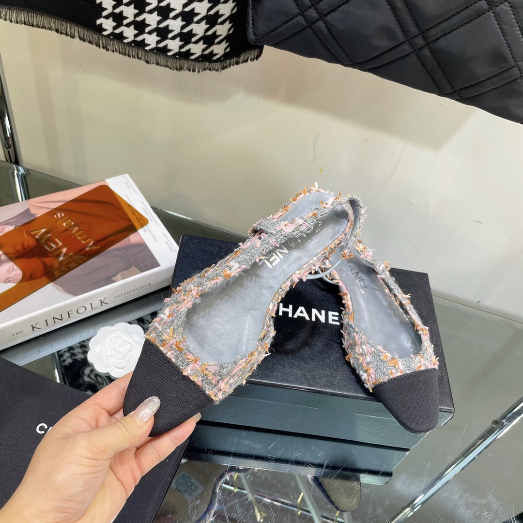 Chanel Tweed Slingback Shoes - Image 10