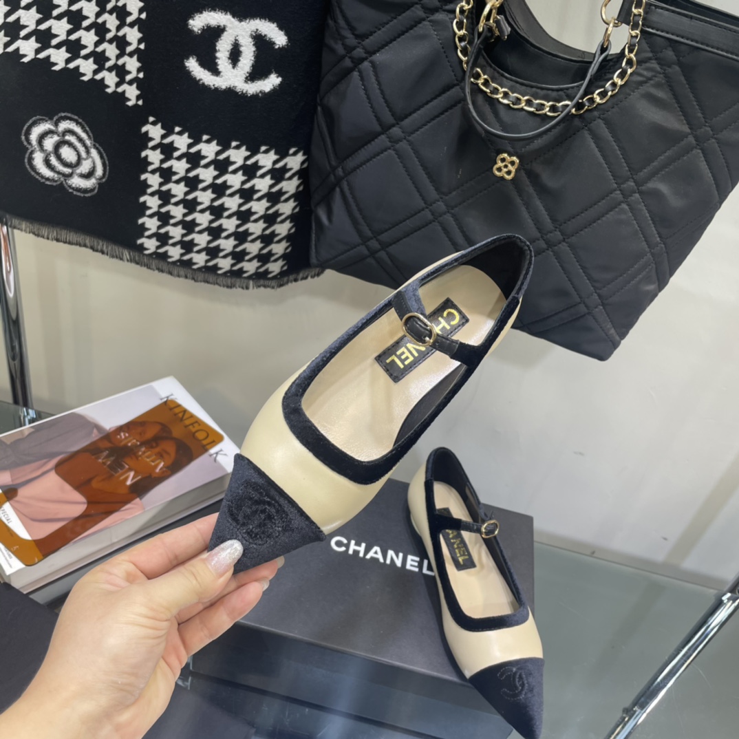 Chanel Pointed Toe Mary Jane Shoes - Image 8