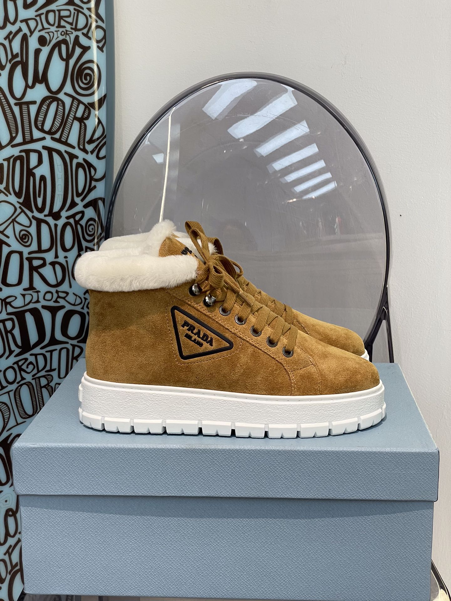 b3869c_0acee21ec5c0460ca71ae519f7212a7emv2.jpg Prada Shoes - Image 1