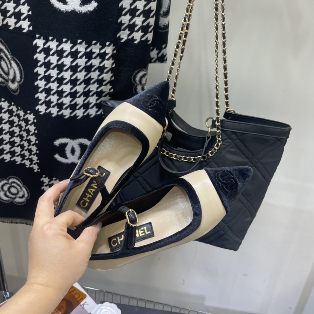 Chanel Pointed Toe Mary Jane Shoes - Image 10