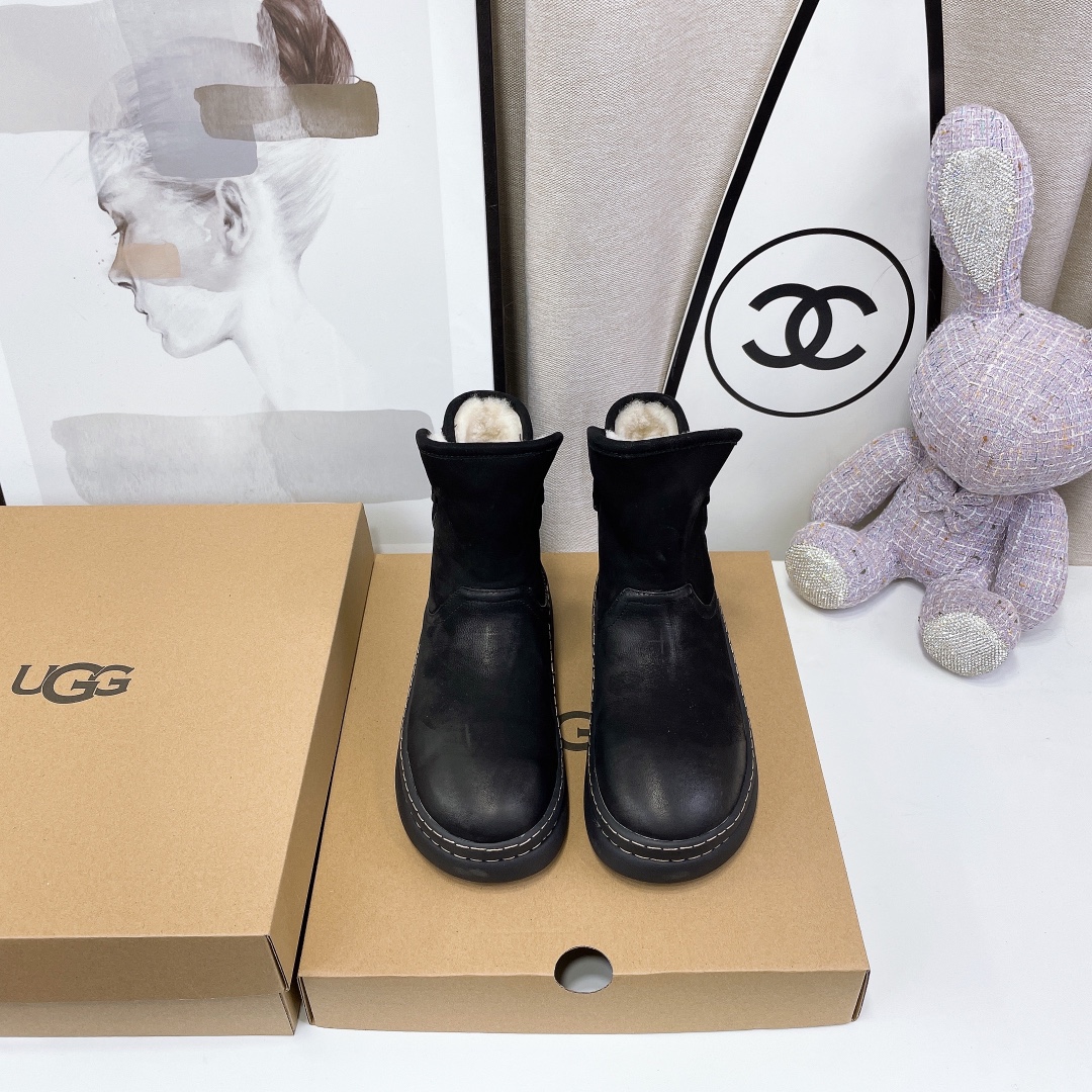 UGG Wool Boots