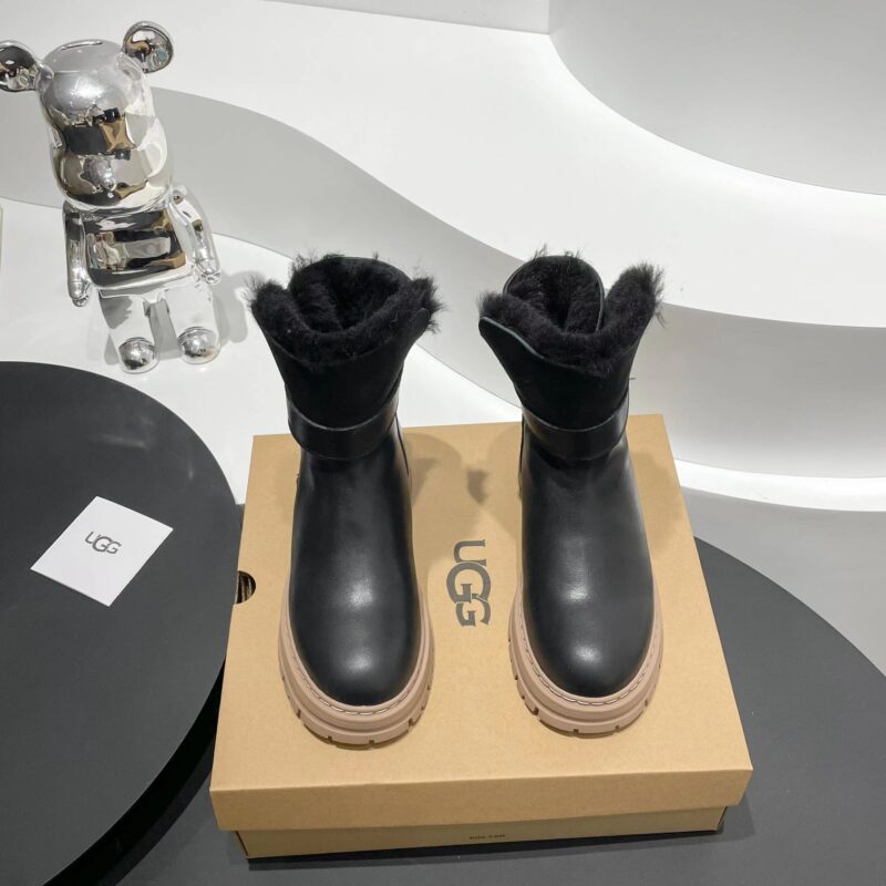 UGG Short Wool Boots