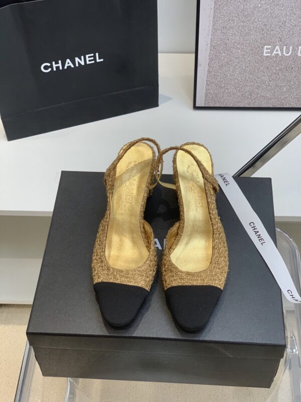 Chanel Gold Tweed Slingback Shoes