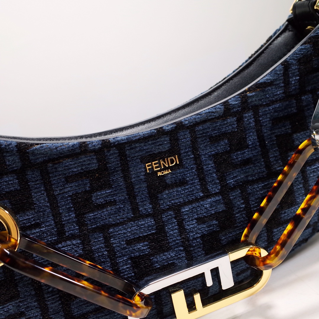 Fendi Chenille Clutch - Image 5