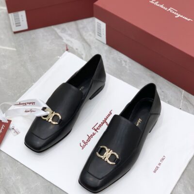Feraggamo Square-head Loafers