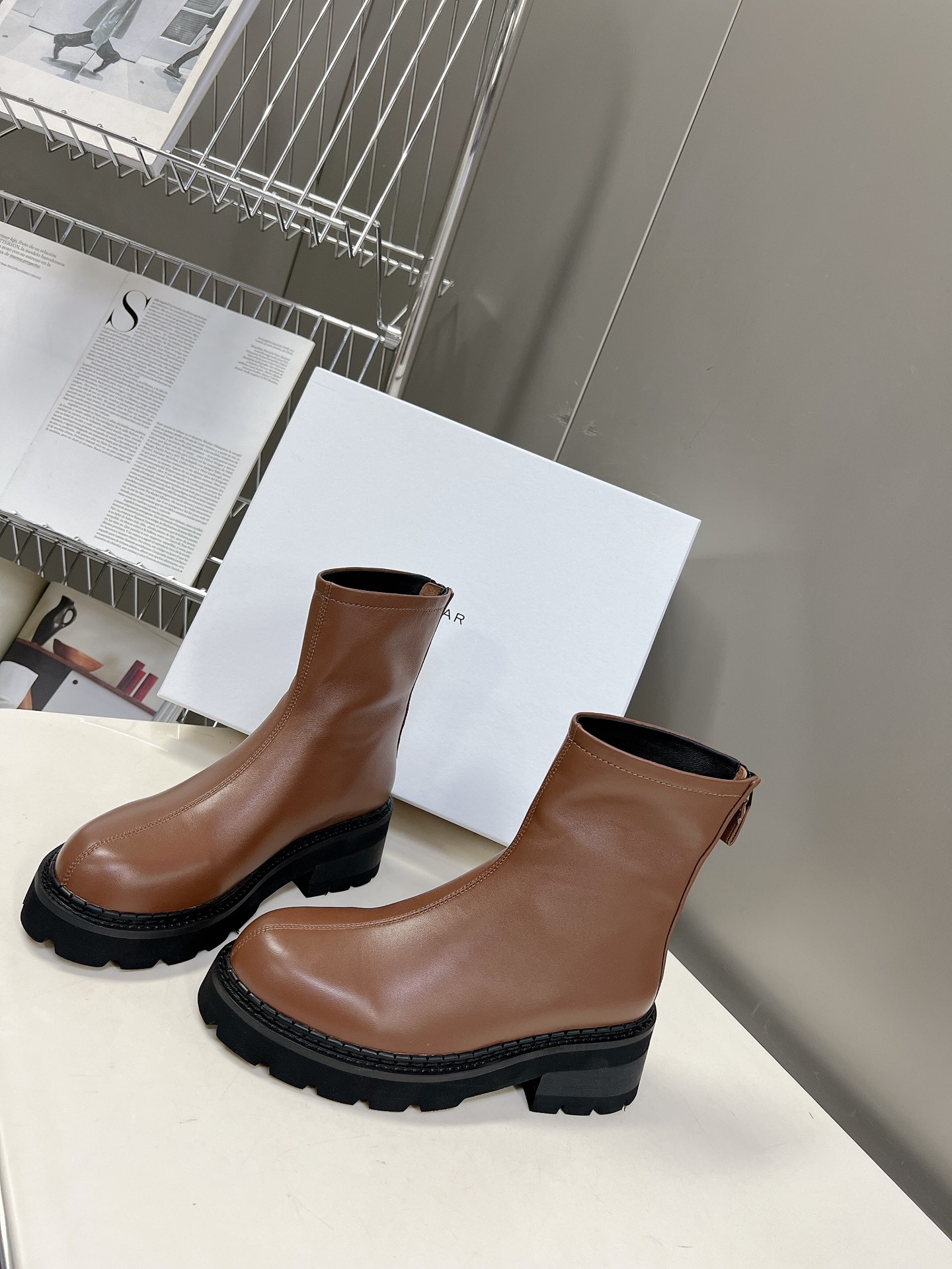 By Far Back Zipper Thick-soled Short Boots - Image 4