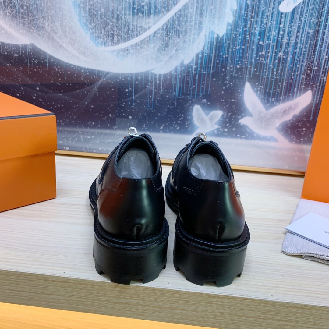Hermes Lace-up Kelly Buckle Shoes - Image 9