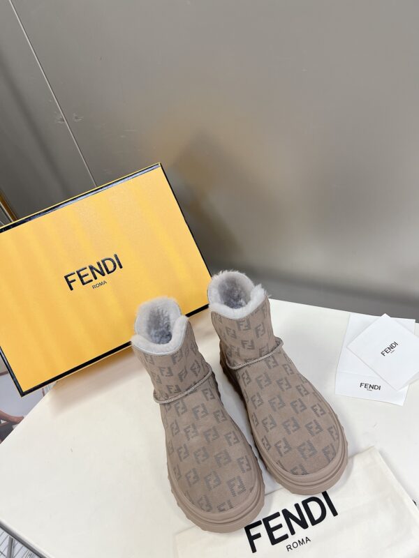 Fendi Fur Short Snow Boots