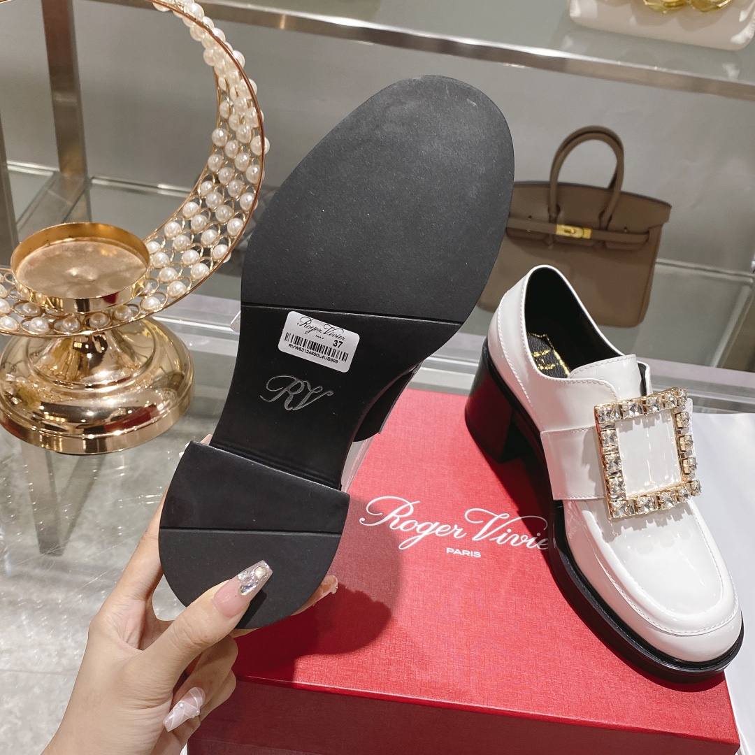 Roger Vivier Diomond Buckle Shoes - Image 10