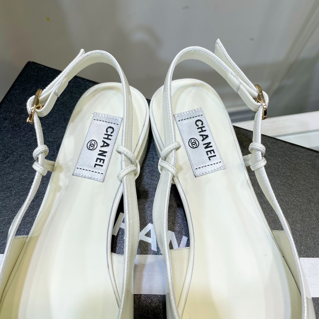 Chanel White Pointed Toe Slingback Shoes - Image 9