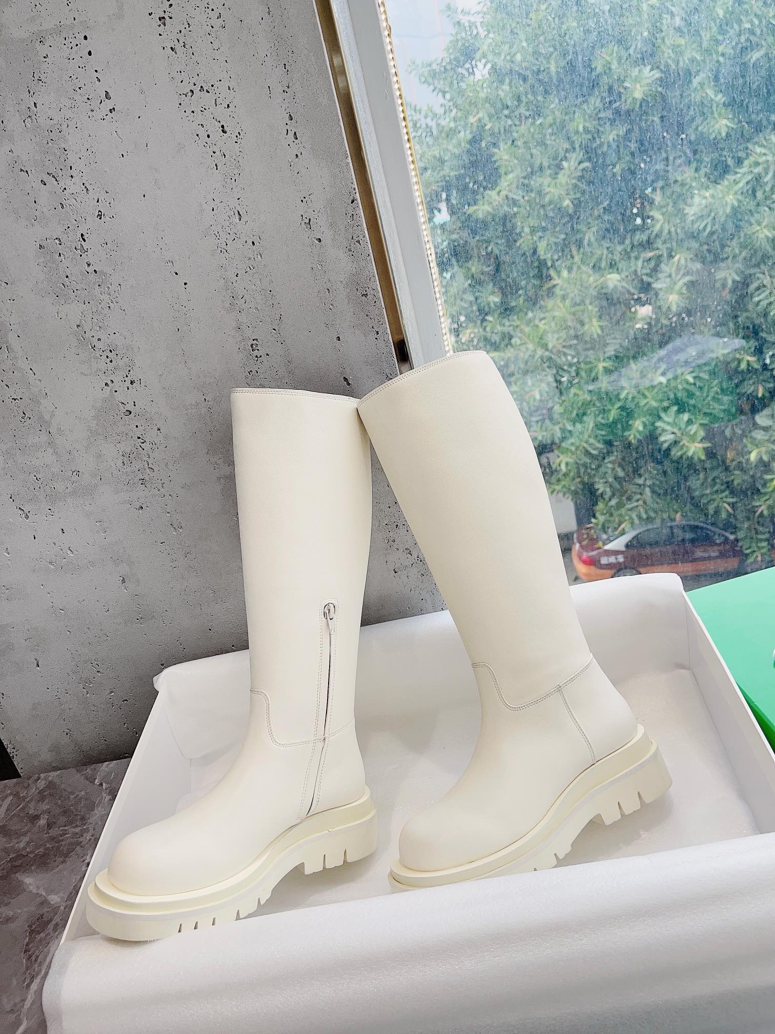 Bottega Veneta Thick-soled High-top Boots - Image 9