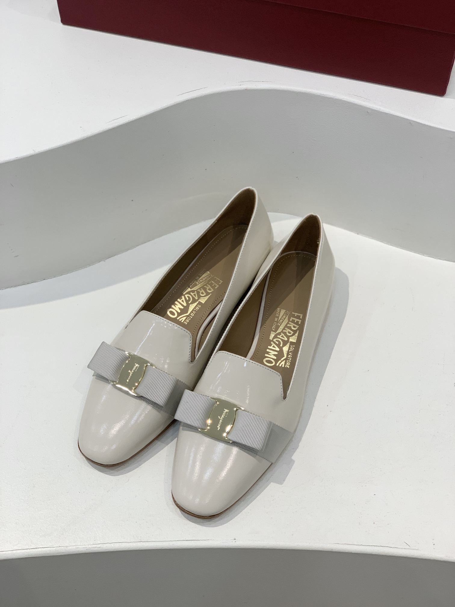 Feraggamo Vara Shoes